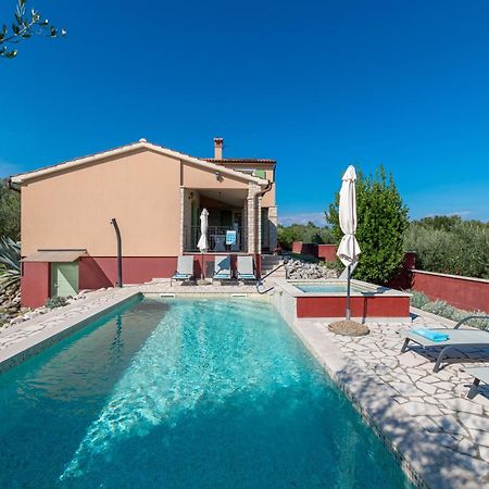 Villa Nona Marija Sveti Lovreč Pazenatički Екстериор снимка