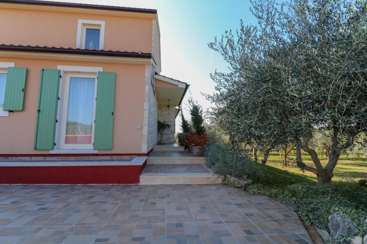 Villa Nona Marija Sveti Lovreč Pazenatički Екстериор снимка