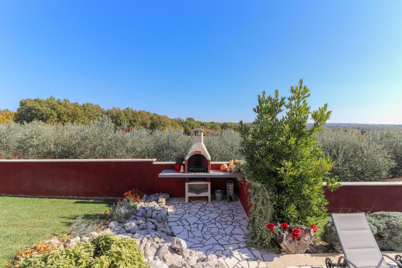 Villa Nona Marija Sveti Lovreč Pazenatički Екстериор снимка